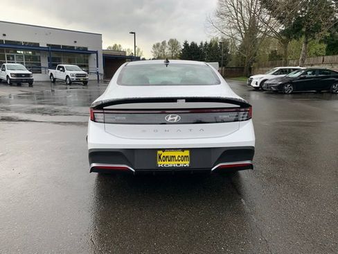 New 2025 Hyundai Sonata SE image 4