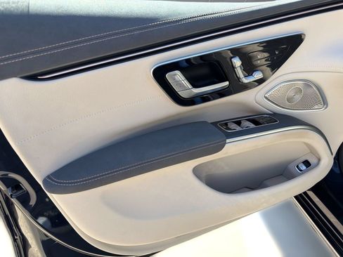 Used 2022 Mercedes-Benz EQS 450+ Sedan image 13