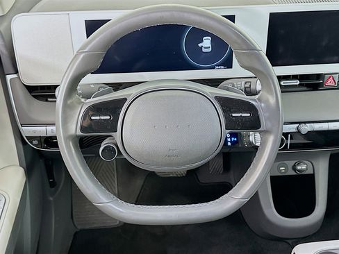 Used 2023 Hyundai Ioniq 5 SE image 18