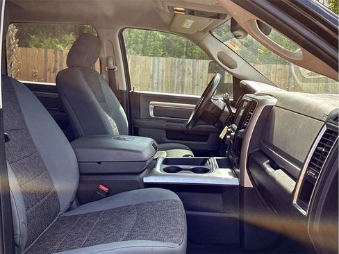 Used 2017 RAM 2500 Lone Star w/ Black Appearance Group image 24