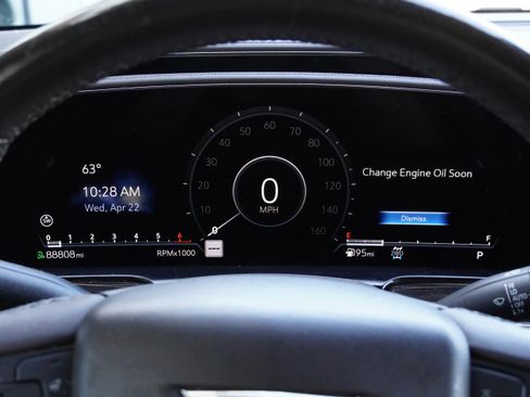 Used 2021 Cadillac Escalade Premium Luxury w/ LPO, Radiant Package image 19