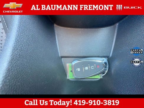 Used 2025 Chevrolet Trax LT FWD image 26