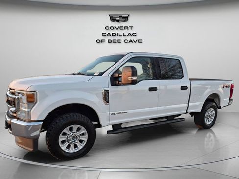 Used 2022 Ford F250 XLT w/ FX4 Off-Road Package image 4