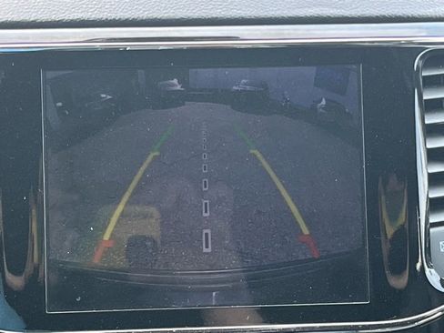 Used 2019 Jeep Grand Cherokee Altitude image 10