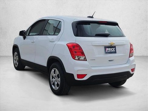Used 2018 Chevrolet Trax LS FWD image 7