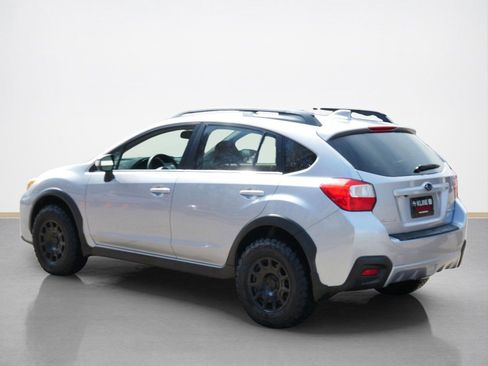 Used 2016 Subaru Crosstrek 2.0i Limited w/ Popular Package #2 image 5