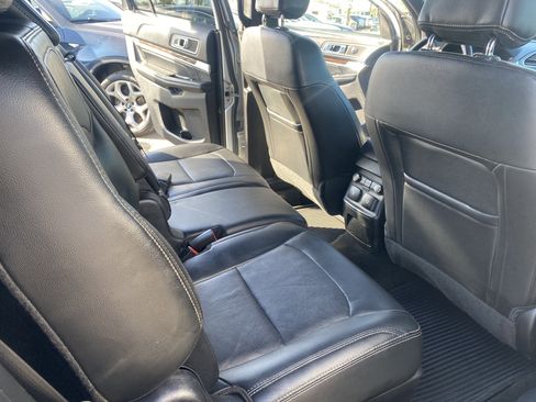 Used 2016 Ford Explorer Limited w/ Class II Trailer Tow Package image 19