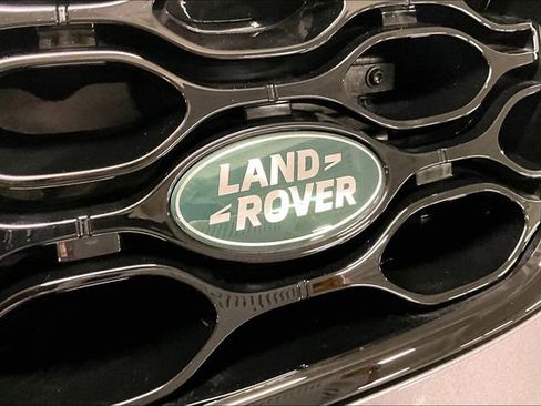 Certified 2025 Land Rover Discovery Sport S image 31