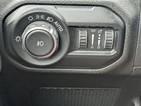 Used 2019 Jeep Wrangler Unlimited Sport S AWD/4WD image 8