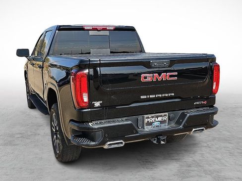 Used 2025 GMC Sierra 1500 AT4 w/ AT4 Premium Package AWD/4WD image 8