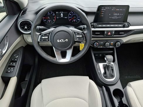 Used 2023 Kia Forte LXS FWD image 10