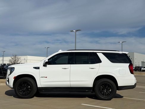 Used 2023 GMC Yukon AT4 image 5