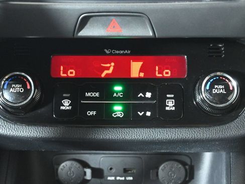 Used 2011 Kia Sportage SX w/ Premium Pkg w/Color Pkg AWD/4WD image 22