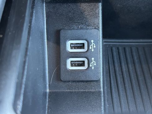 Used 2020 Ford F150 XLT w/ Equipment Group 302A Luxury AWD/4WD image 32