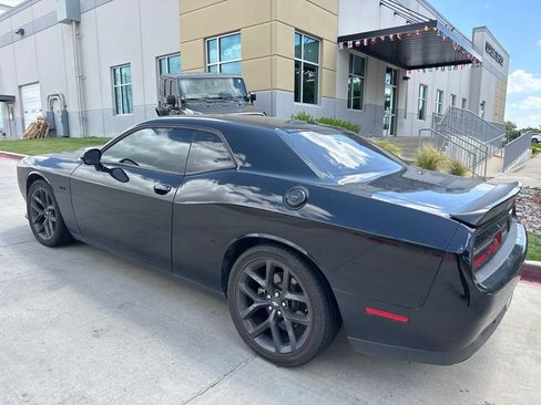 Used 2023 Dodge Challenger R/T w/ Blacktop Package RWD image 4