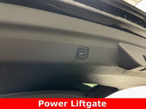 Used 2021 GMC Yukon Denali w/ Denali Ultimate Package image 51