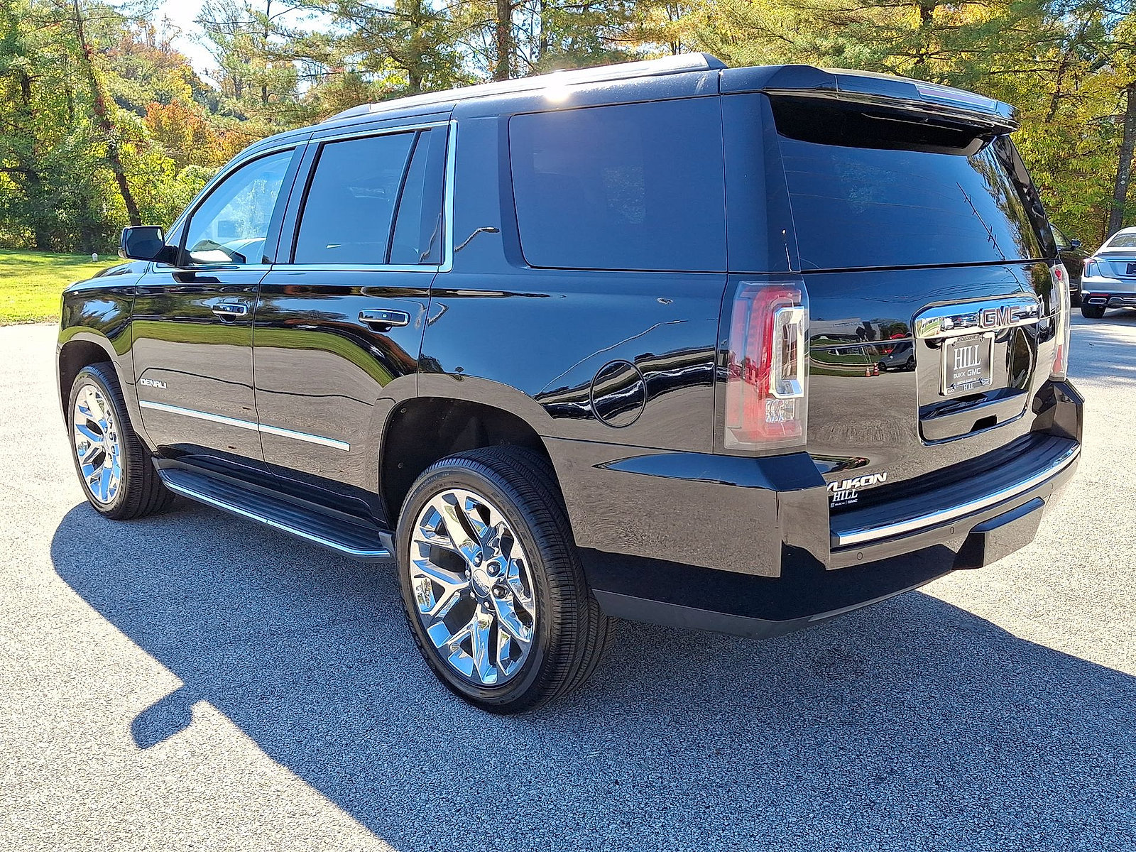 Used 2018 GMC Yukon Denali w/ Open Road Package AWD/4WD image 22