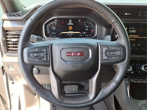Used 2026 GMC Sierra 1500 AT4 w/ LPO, Black Badging Package AWD/4WD image 23