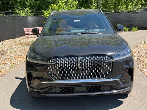 New 2026 Lincoln Aviator Black Label AWD/4WD image 8