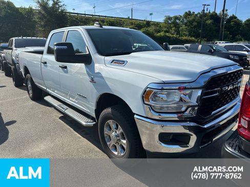 Used 2024 RAM 3500 Big Horn AWD/4WD image 10