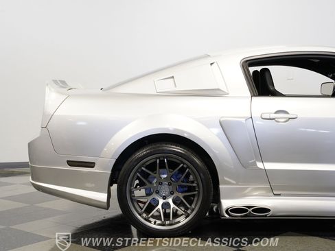 Used 2006 Ford Mustang GT RWD image 30