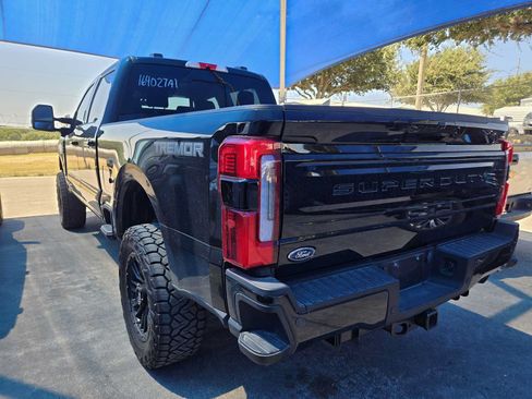 Used 2026 Ford F250 Platinum w/ Tremor Off-Road Package AWD/4WD image 3