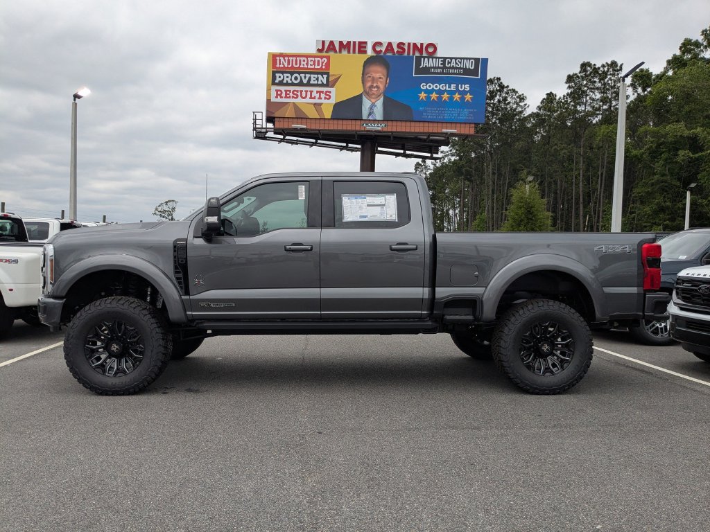 New 2026 Ford F250 Lariat w/ Black Appearance Package AWD/4WD image 8
