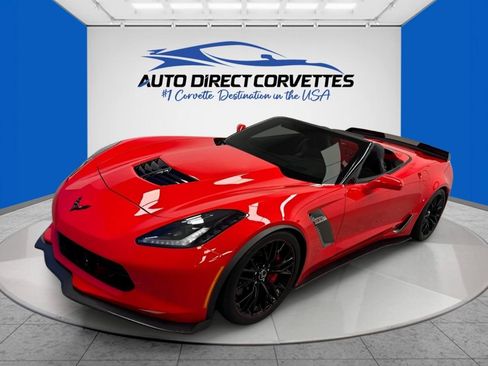 Used 2015 Chevrolet Corvette Z06 w/ 3LZ Preferred Equipment Group RWD image 1