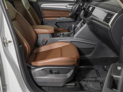 Used 2022 Volkswagen Atlas SEL R-Line AWD/4WD image 48