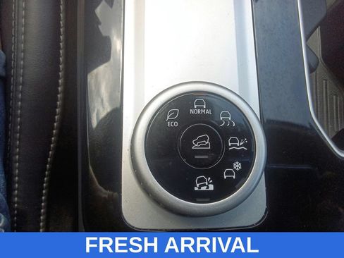 Used 2025 Mitsubishi Outlander SE AWD/4WD image 28
