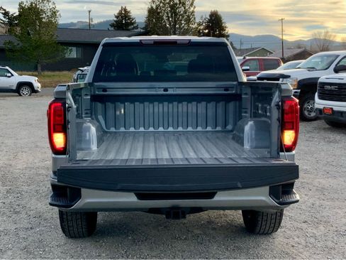 New 2026 GMC Sierra 1500 Elevation image 18