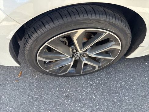 Used 2020 Toyota Corolla XSE image 10