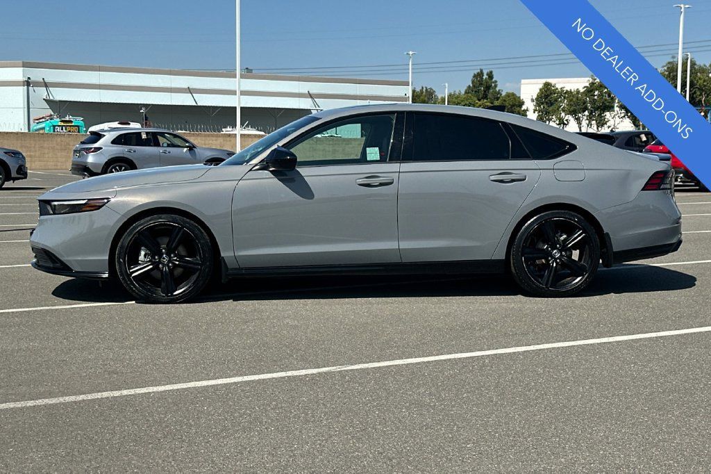 Used 2025 Honda Accord Sport image 7