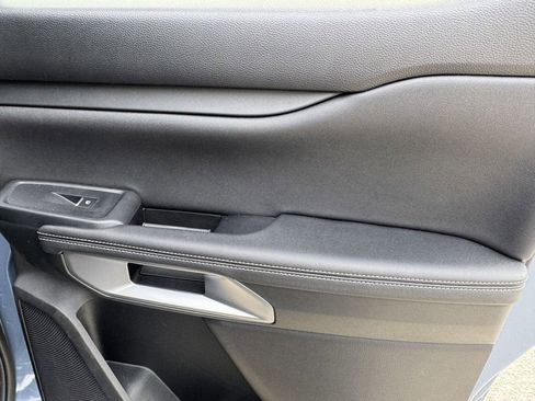 Used 2025 Ford Ranger Lariat w/ FX4 Off-Road Package image 11