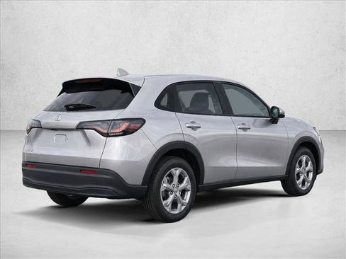 Used 2023 Honda HR-V LX image 7