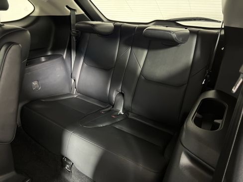 Used 2023 MAZDA CX-9 Touring image 25