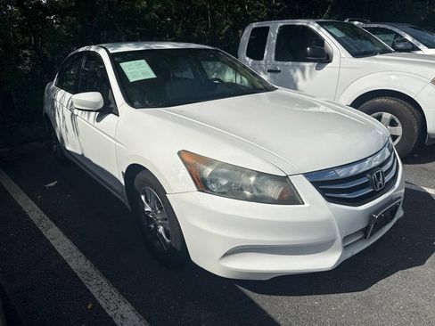 Used 2011 Honda Accord SE image 1
