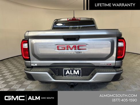 New 2026 GMC Canyon AT4 image 8