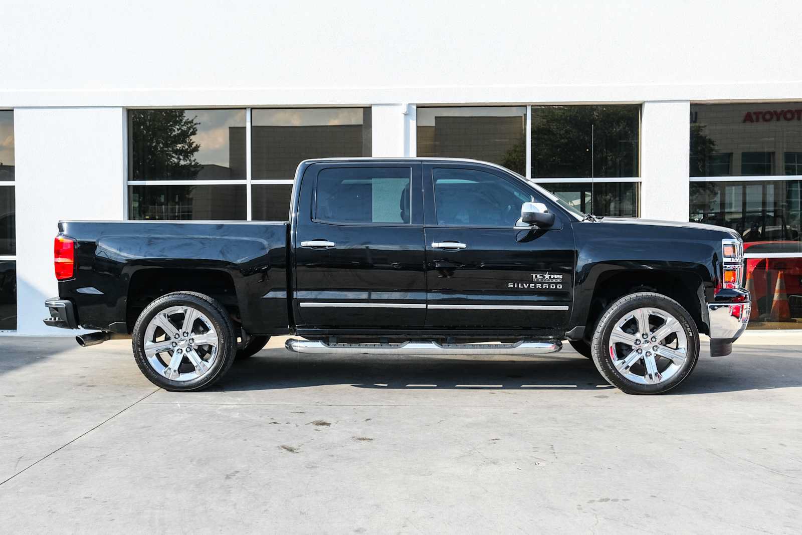 Used 2014 Chevrolet Silverado 1500 LTZ w/ Texas Edition, 1LZ Trim RWD image 6