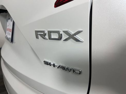 New 2026 Acura RDX SH-AWD image 3