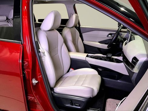 Used 2023 Nissan Rogue SL image 29