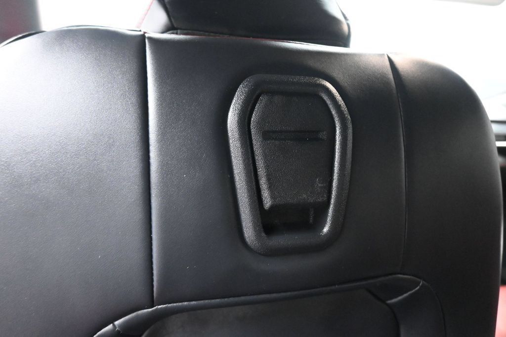 Used 2025 Ford Mustang GT Premium RWD image 33