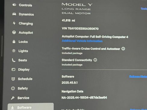 Used 2025 Tesla Model Y Long Range AWD/4WD image 27