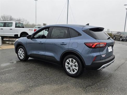 New 2026 Ford Escape Active image 9