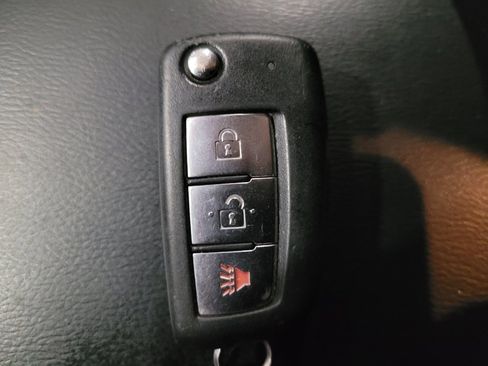 Used 2016 Nissan Rogue S w/ Appearance Package AWD/4WD image 32