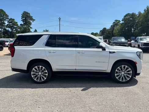 Used 2021 GMC Yukon Denali AWD/4WD image 6