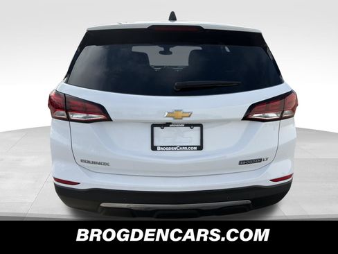 Used 2024 Chevrolet Equinox LT w/ LPO, Floor Liner Package image 7