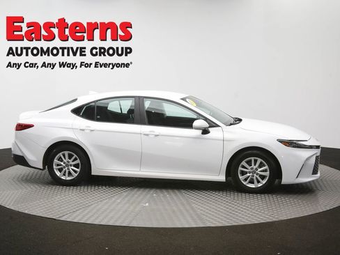 Used 2025 Toyota Camry LE FWD image 46