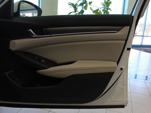 Used 2021 Honda Accord LX image 26