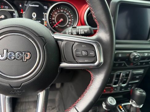 Used 2018 Jeep Wrangler Unlimited Rubicon AWD/4WD image 19